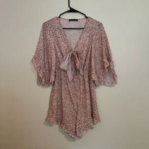 Front tie floral romper